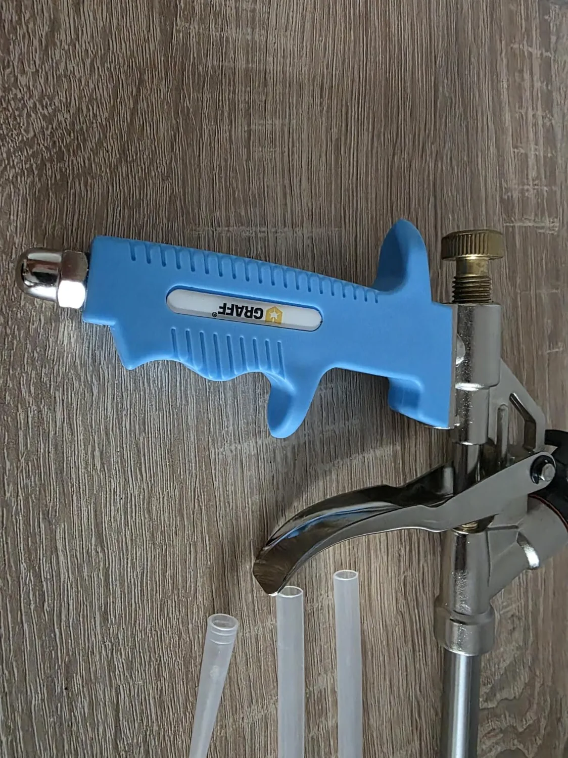 Graff pistola schiuma PU nichel dosaggio regolabile edilizia