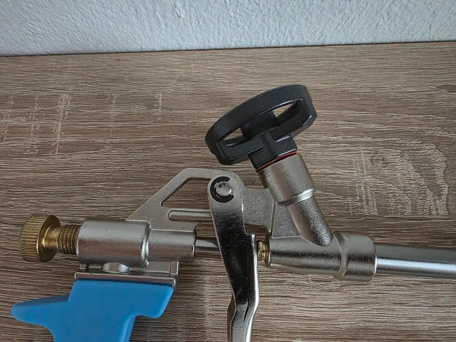 Graff pistola schiuma PU nichel dosaggio regolabile edilizia