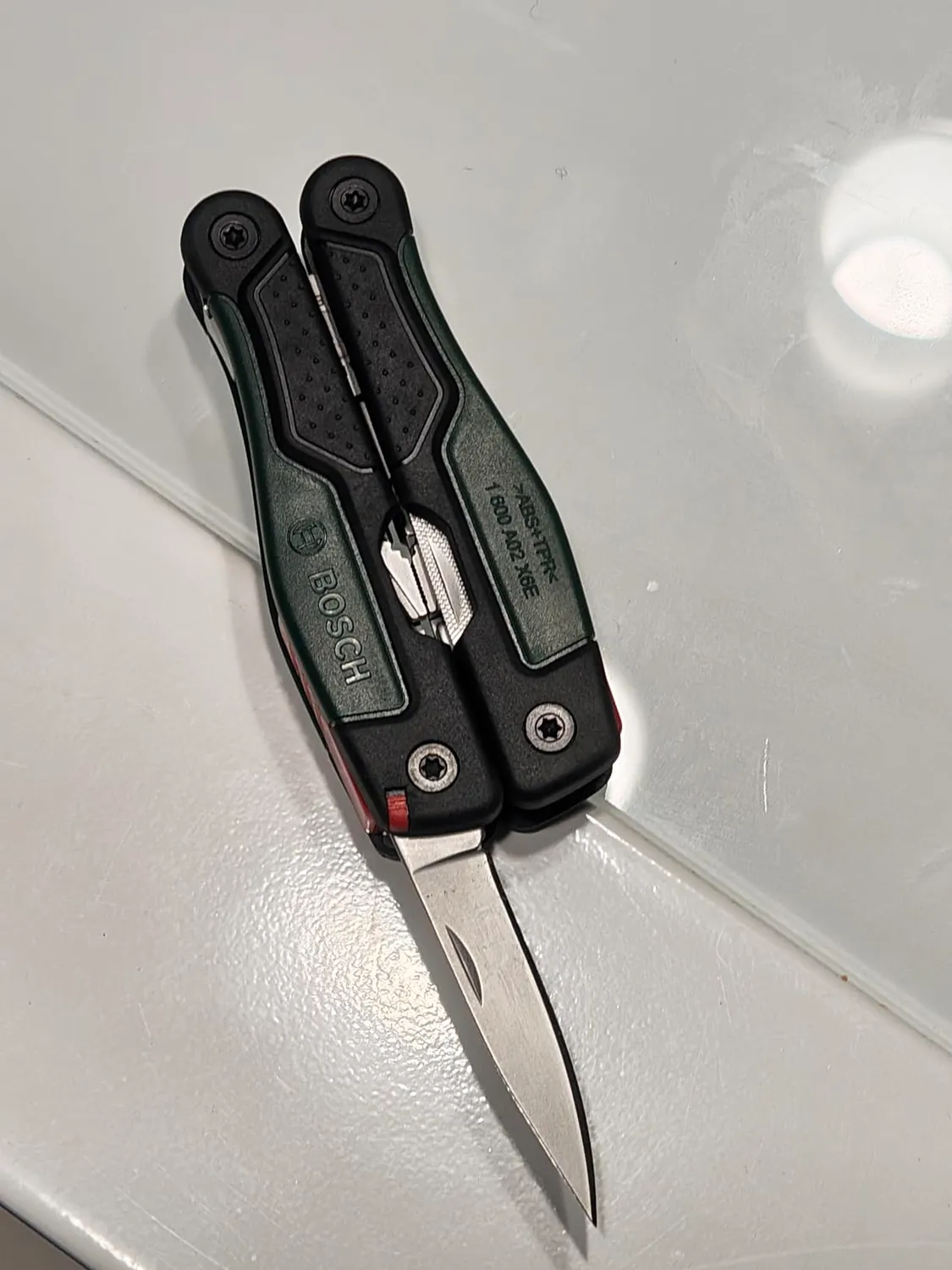 Bosch Expert 16-in-1 multiutensile pinza 16 funzioni con custodia