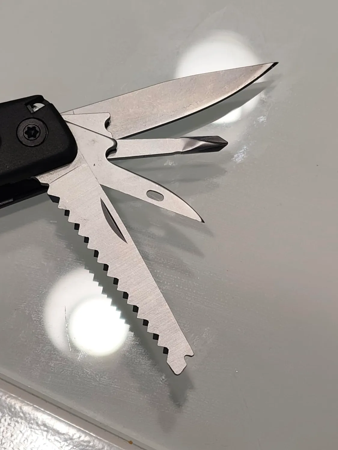 Bosch Expert 16-in-1 multiutensile pinza 16 funzioni con custodia