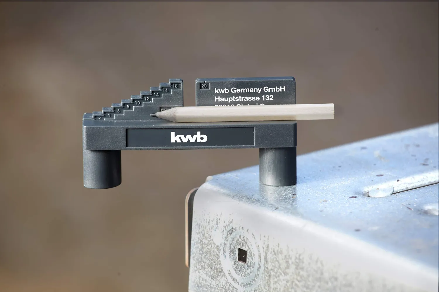 KWB cercacentri legno metallo con matita e magnete