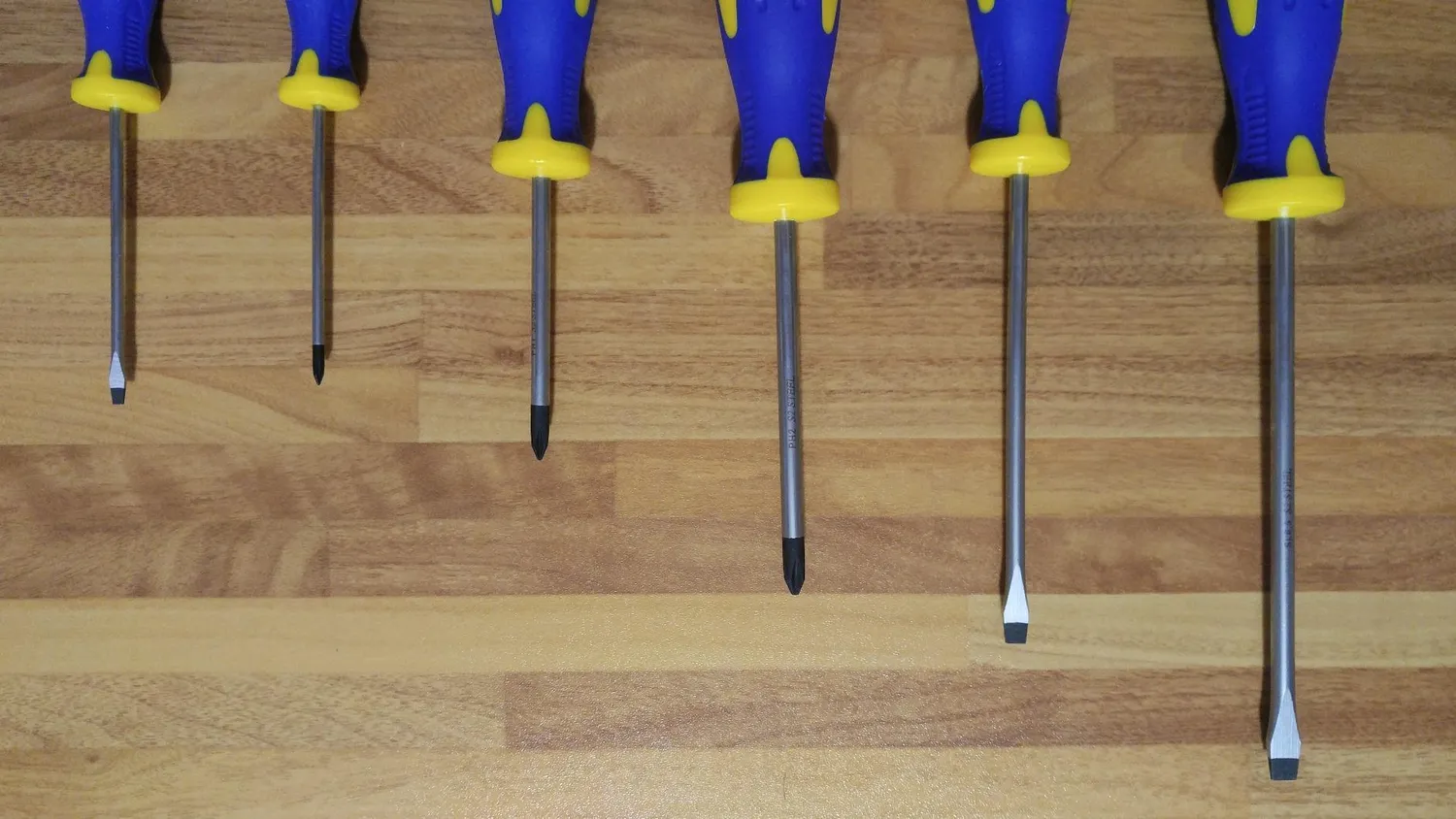 S&R set cacciaviti magnetici professionali 6 pezzi taglio croce