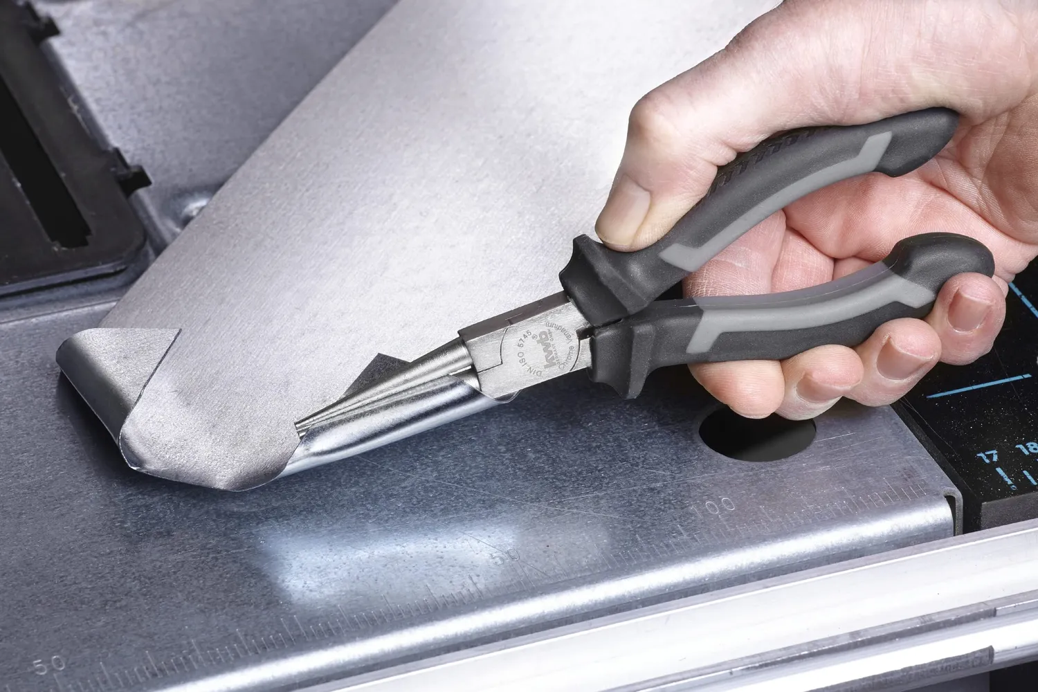KWB pinza a becchi tondi 160mm acciaio CrV