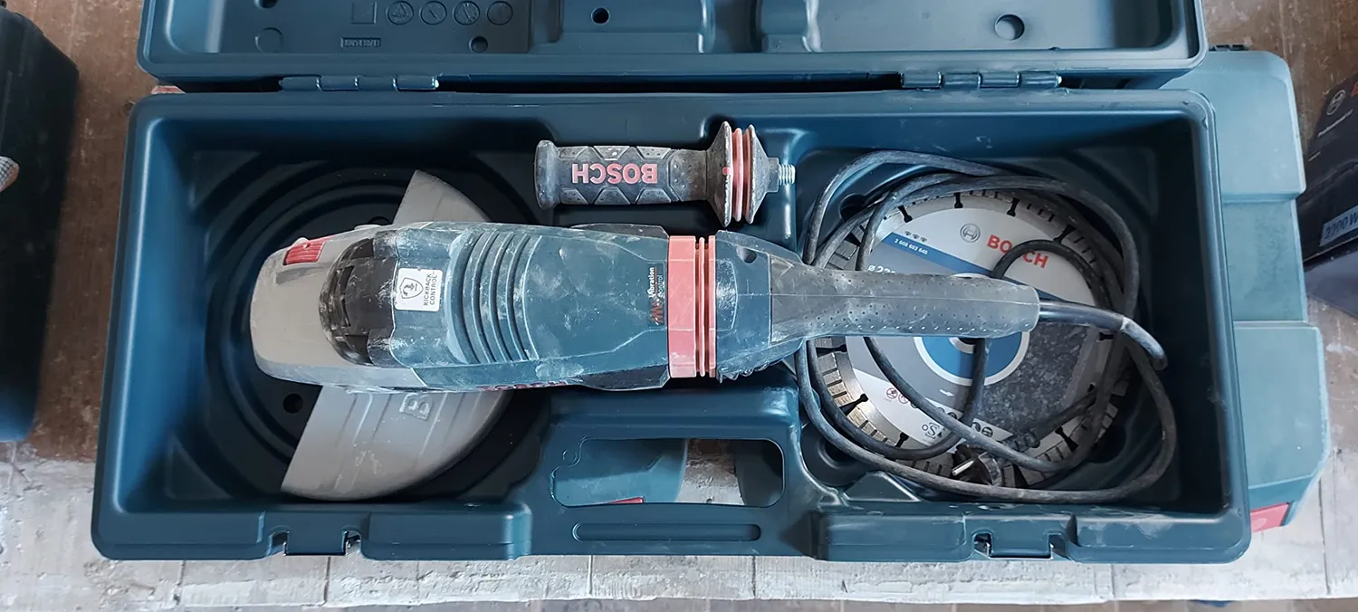 Bosch Expert 2605438197 valigetta GWS 180-230 mm robusta