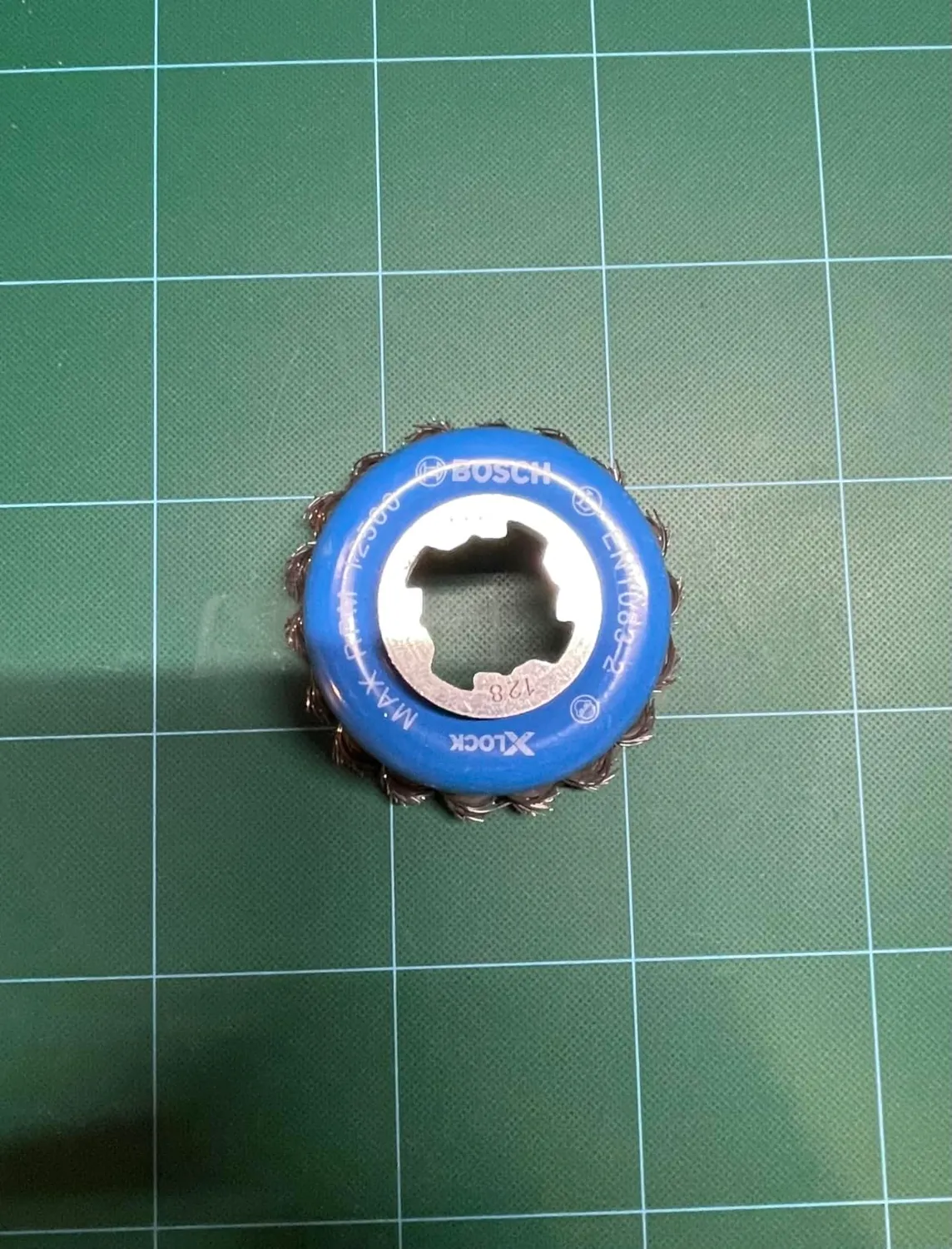 Bosch Expert spazzola a tazza 75x0,5 mm metallo X-Lock