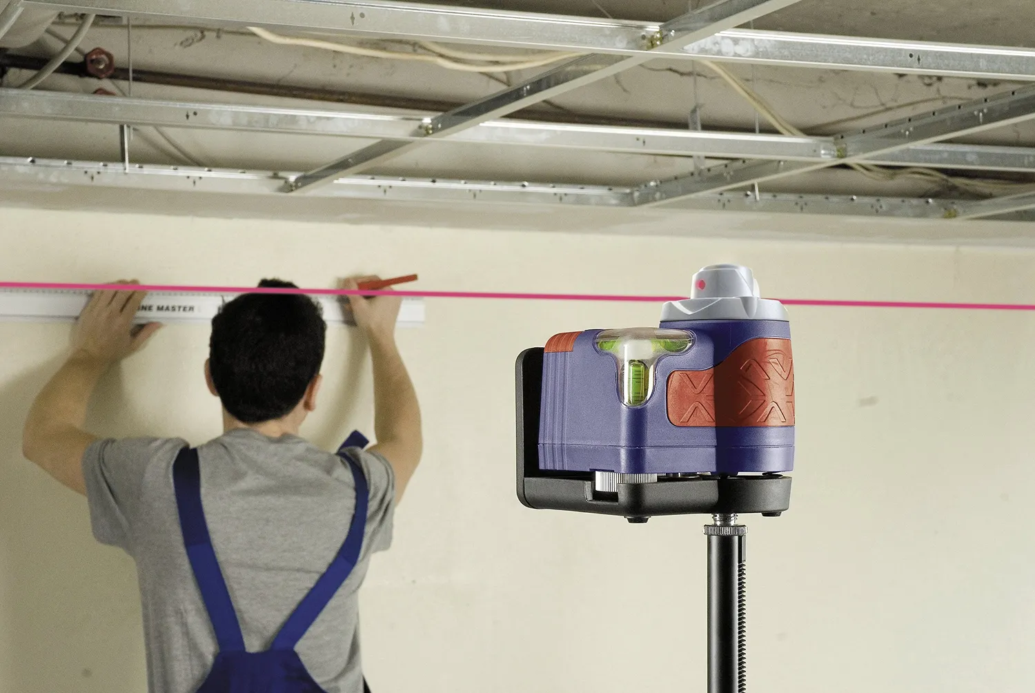 KWB 0643-40 treppiede telescopico 155 cm laser attacco