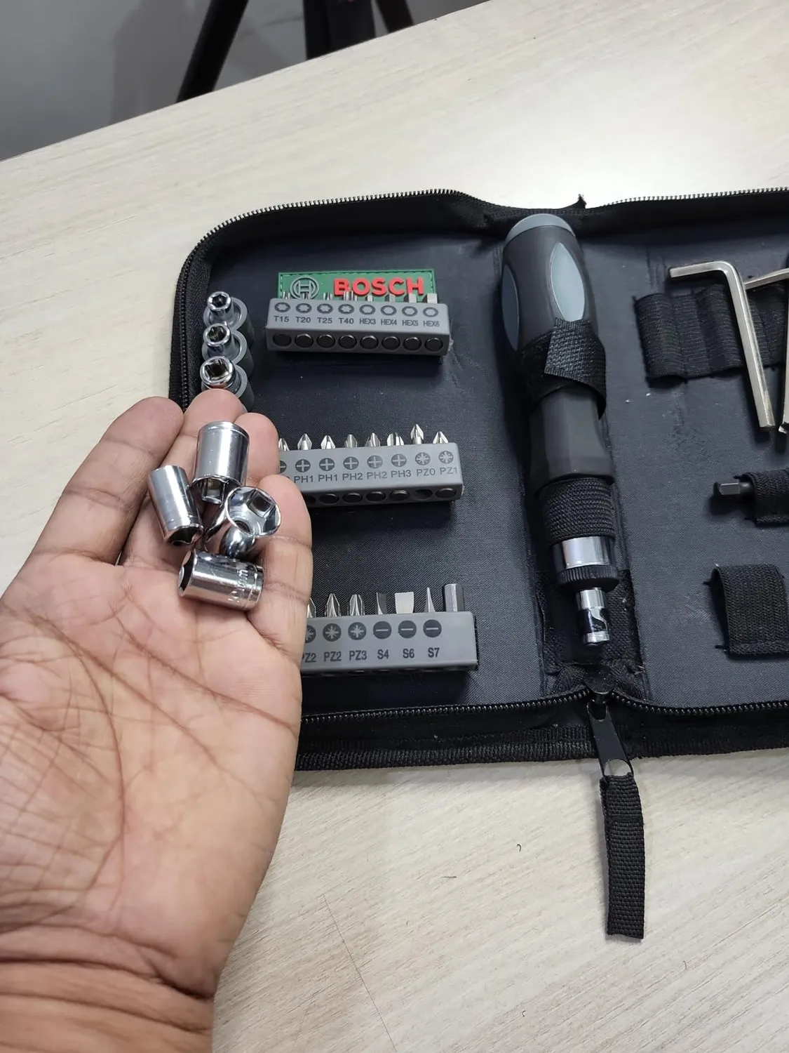 Bosch Astuccio Avvitamento 38 pezzi con Cricchetto