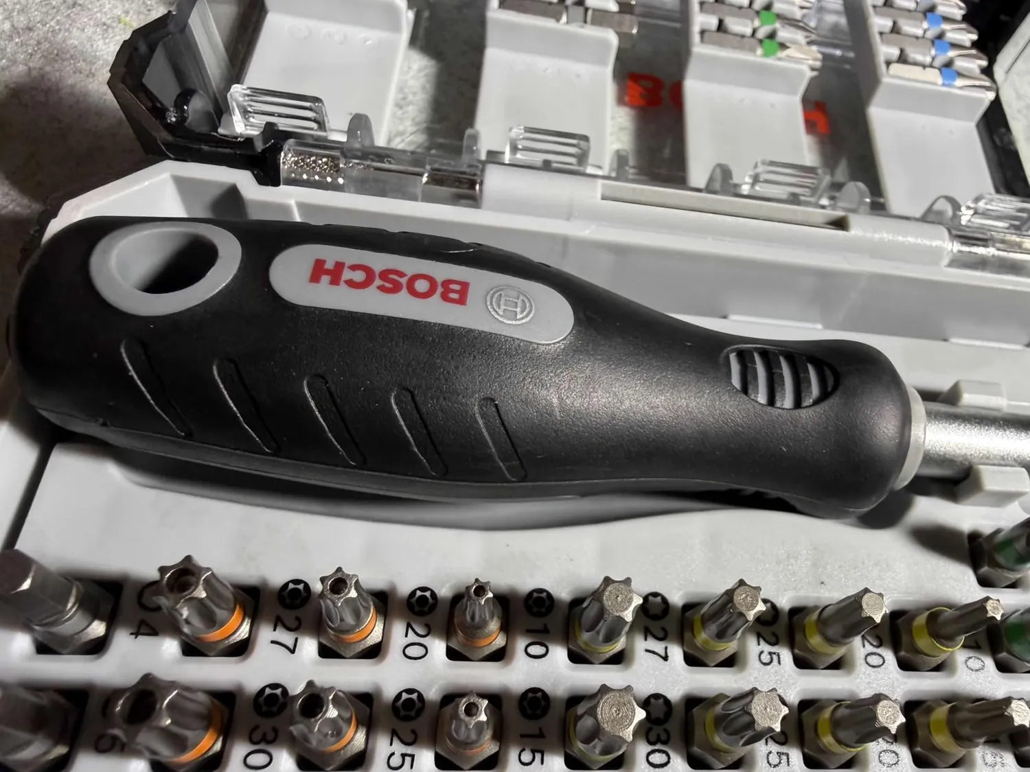 Bosch Expert Extra Hard set bit 50pz display