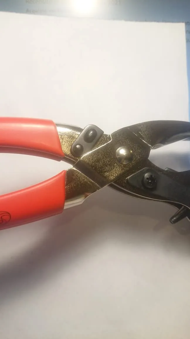 S&R pinza fustellatrice bucacinture pelle azzurra 6 misure