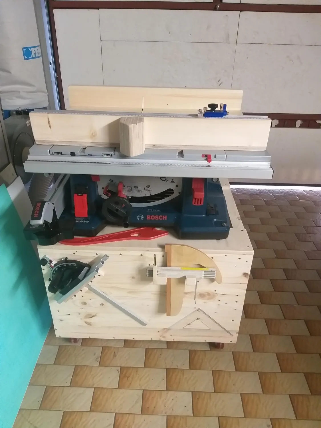 Bosch GTS 10 XC Sega da Banco 254 mm 2100W Legno