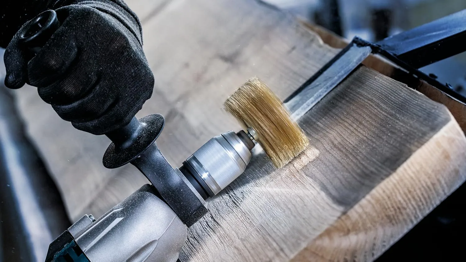 Bosch Expert PRO spazzola a disco metallo filo ottonato