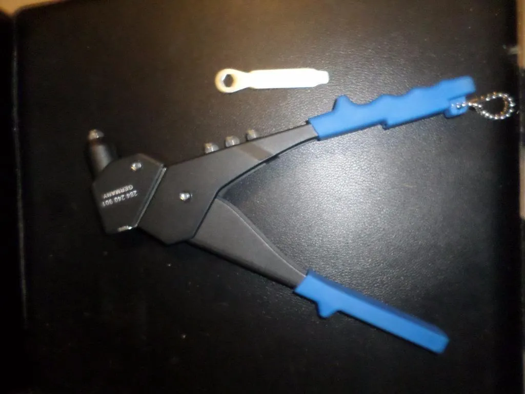 S&R Rivettatrice manuale professionale 2,4-5,0 mm testina 360°