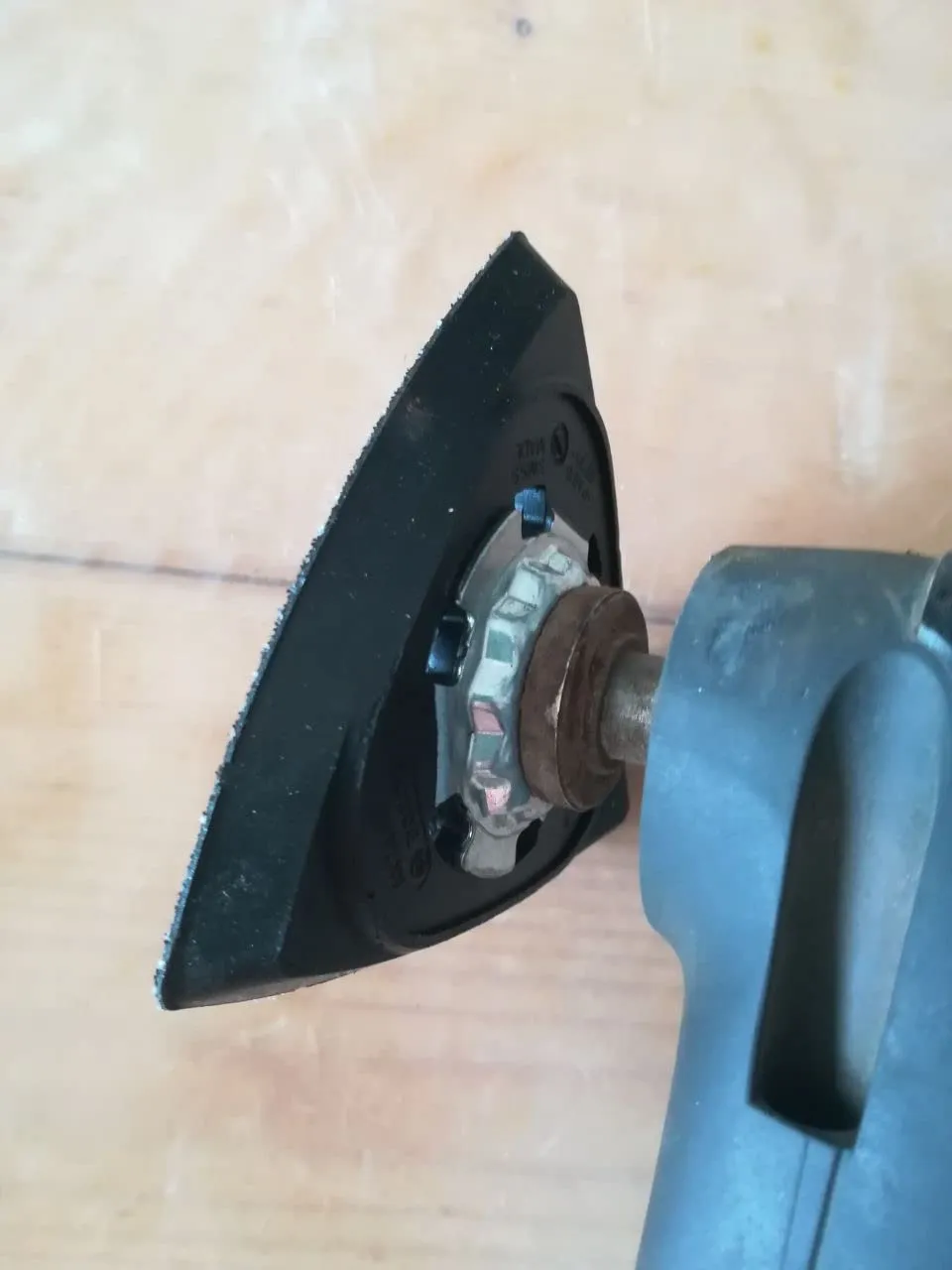Bosch AVZ 93 G Piastra Levigatura Starlock 93 mm Angoli